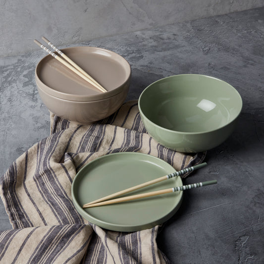 8-Piece Matcha Green & Sand Ramen Bowl Set with Chopsticks & Trivets/Lids