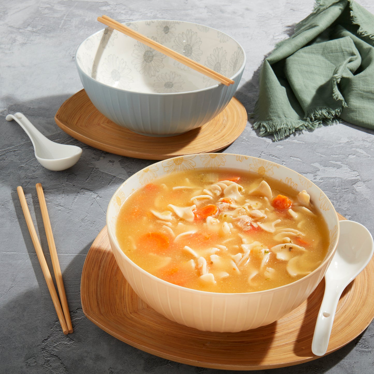 8-Piece Ramen Bowl Set with Chopsticks & Spoons, Blue & Yellow Daisy