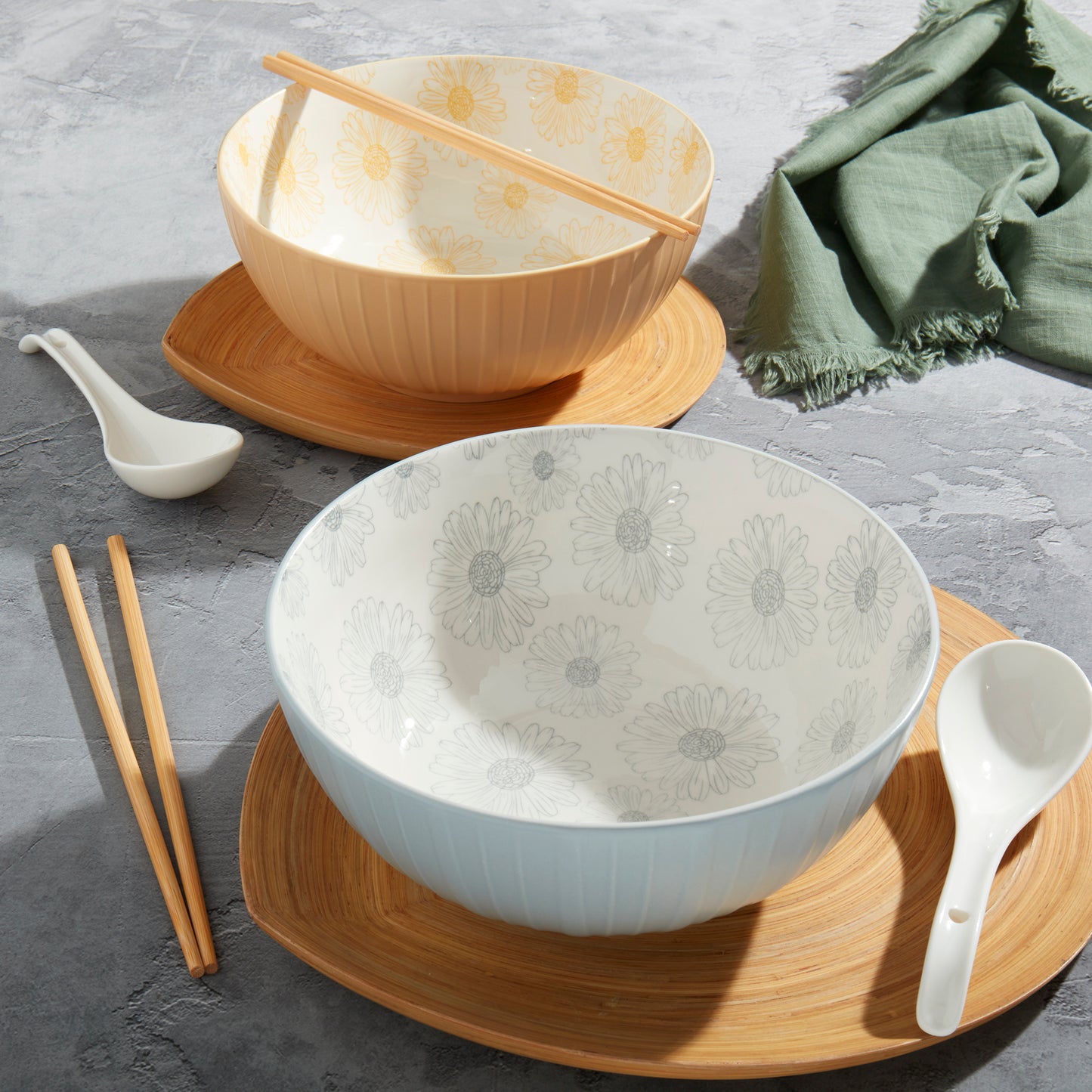 8-Piece Ramen Bowl Set with Chopsticks & Spoons, Blue & Yellow Daisy