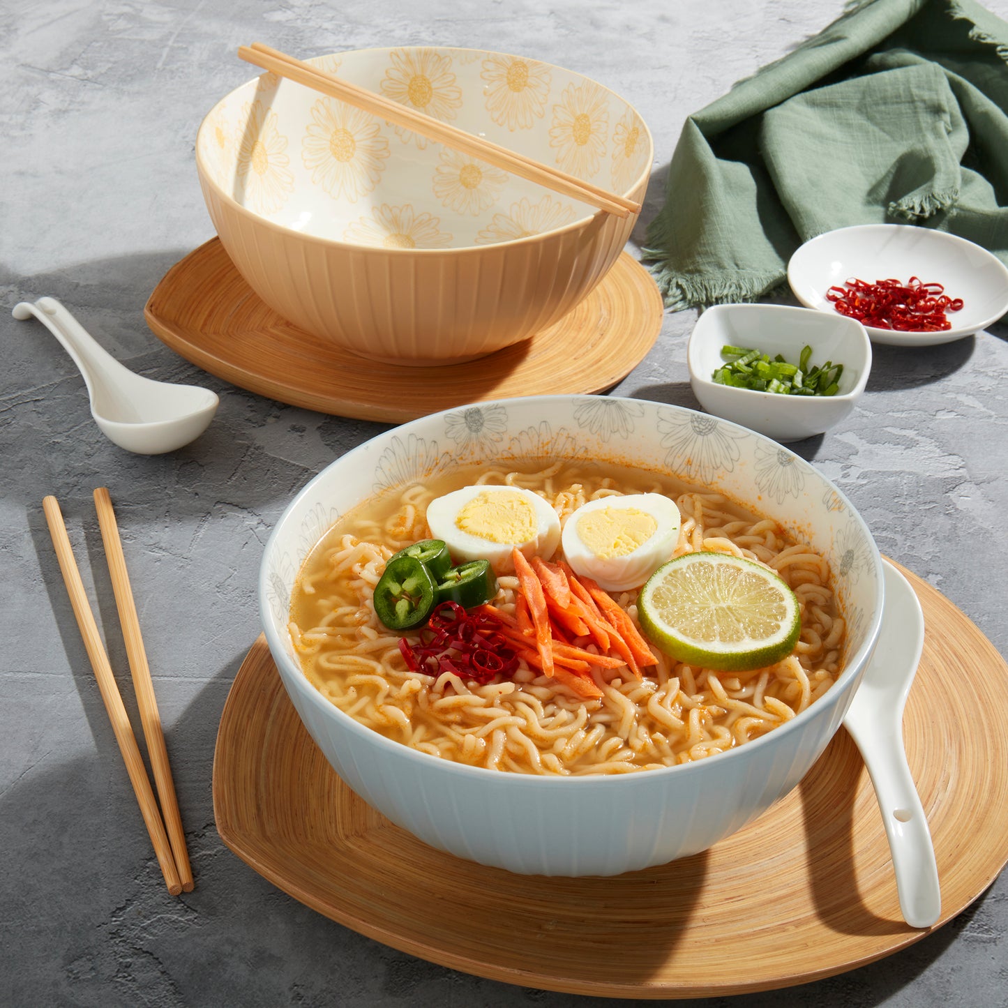 8-Piece Ramen Bowl Set with Chopsticks & Spoons, Blue & Yellow Daisy